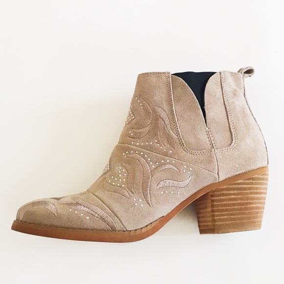 Fergie Suede Leather embroidered booties - Picture 2 of 6
